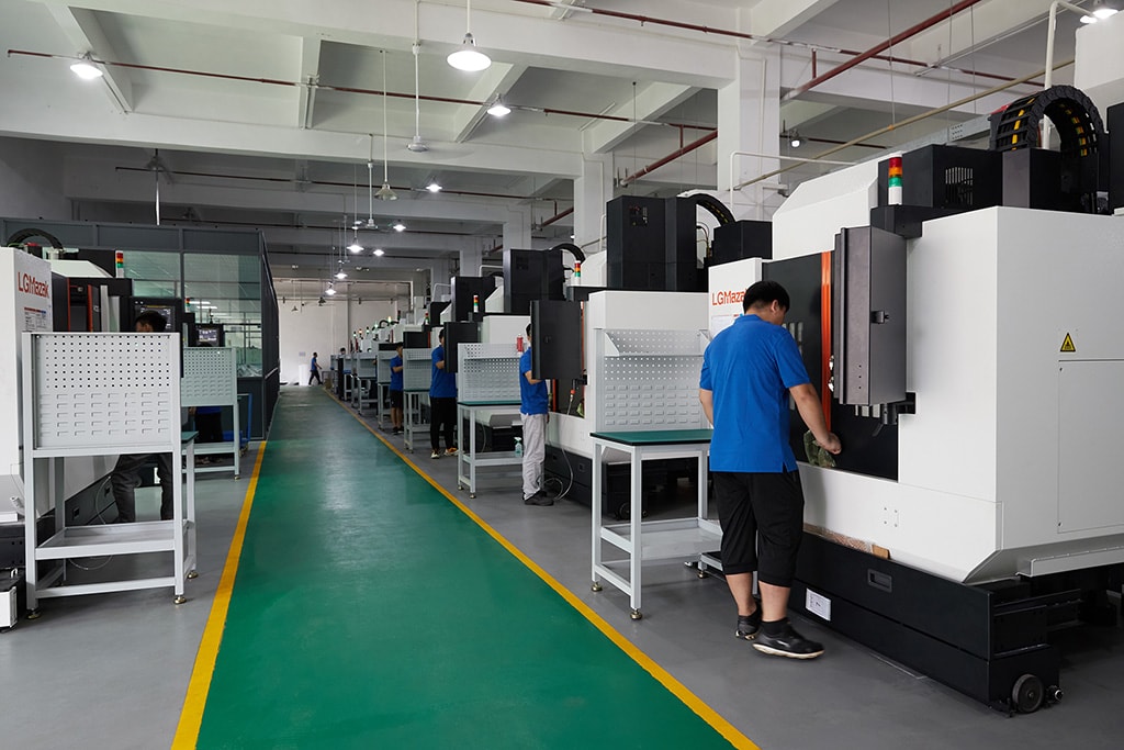 3 axis,4 axis, and 5 axis CNC Machining workshop of CNC Prototyping Service 